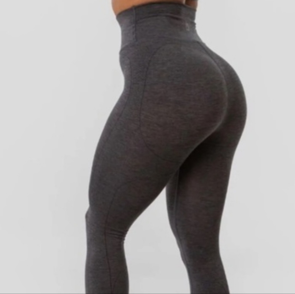 BuffBunny Goddess Leggings Gray